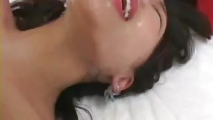 छिपे हुए कैमरे बेटा फिल्माया अपने असली सेक्स के साथ एक पुराने हिंदी सेक्सी पिक्चर मूवी माँ