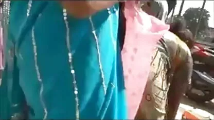 सींग सेक्सी मूवी हिंदी पिक्चर का बना हुआ वह पुरुष प्रस्तुत नग्न पूल द्वारा उसे लड़की साहस पंप