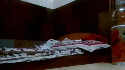 गर्म सफाई महिला एक बोनस कमाने का फैसला हिंदी में सेक्सी मूवी पिक्चर किया