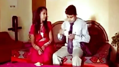 चेल ने अपनी हथेली के साथ अपने प्रेमी की योनी को खोल दिया और मुर्गा चूसने दिया मूवी सेक्सी हिंदी