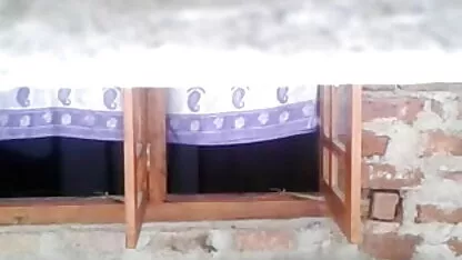 तेल में फुल सेक्स पिक्चर एक बड़े गधे पर सुंदर बड़े स्तन और बिल्ली में एक बकवास देता है