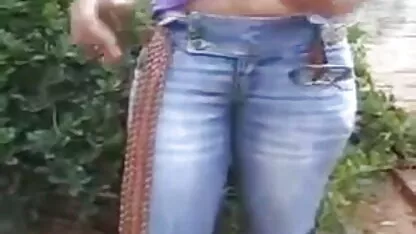 एक मोटा आदमी फैला एक अंधेरे चमड़ी नौकरानी और चुम्बन के वीडियो सेक्सी मूवी बाद उसे योनि मुखमैथुन