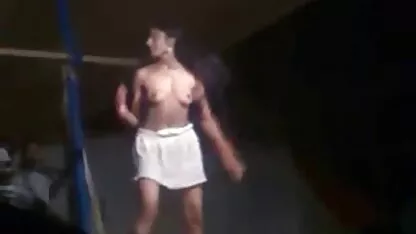 उसे Rosebutt सेक्सी हिंदी में मूवी