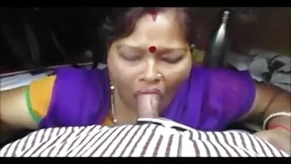 अनीता कोस्टा - सुंदर वह हिंदी पिक्चर फिल्म सेक्सी मूवी पुरुष रेलिंग पर रॉक कंपनी घुंडी