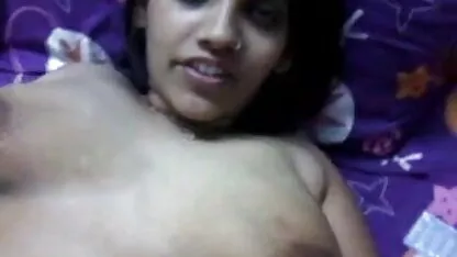 गंजा आदमी ऐलेना बर्कोवा को 