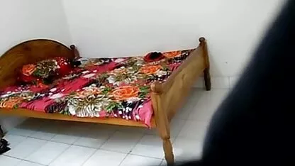 माँ भारत गर्मियों में गले और रेल आदमी मांस बिस्तर सेक्सी पिक्चर हिंदी में मूवी पर