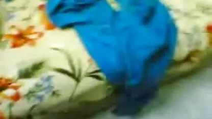 माँ नीना एली बेकार है सेक्सी वीडियो मूवी हिंदी पिक्चर और देता है नौकरी