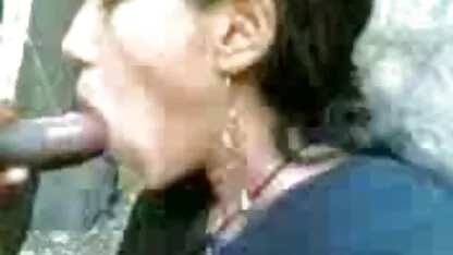 व्यभिचारी पति दूर ले जाता है के रूप में उसकी पत्नी एक युवा सेक्सी फिल्म हिंदी वीडियो मूवी लड़के के साथ एक अच्छा मुर्गा गधा