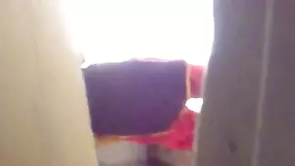 सुनहरे बालों वाली लड़कियों के माध्यम से सेक्सी पिक्चर फुल एचडी में एक छेद में एक चेक क्लब नंगा नाच